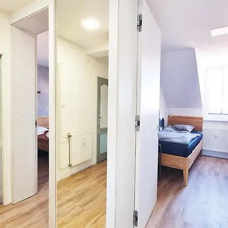 Apartment Polygon *